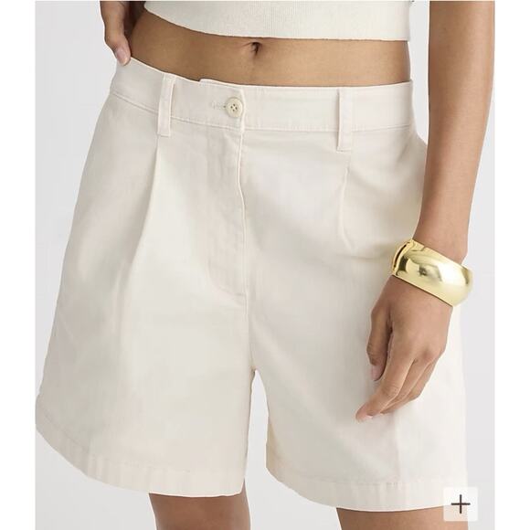 J. Crew Size 8 Pleated Capeside High Rise Chino Shorts Natural Khaki Old Money - Picture 3 of 11